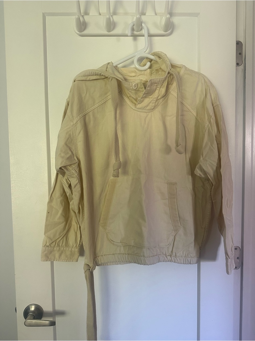 American Eagle Outfitters Cream Hoodie